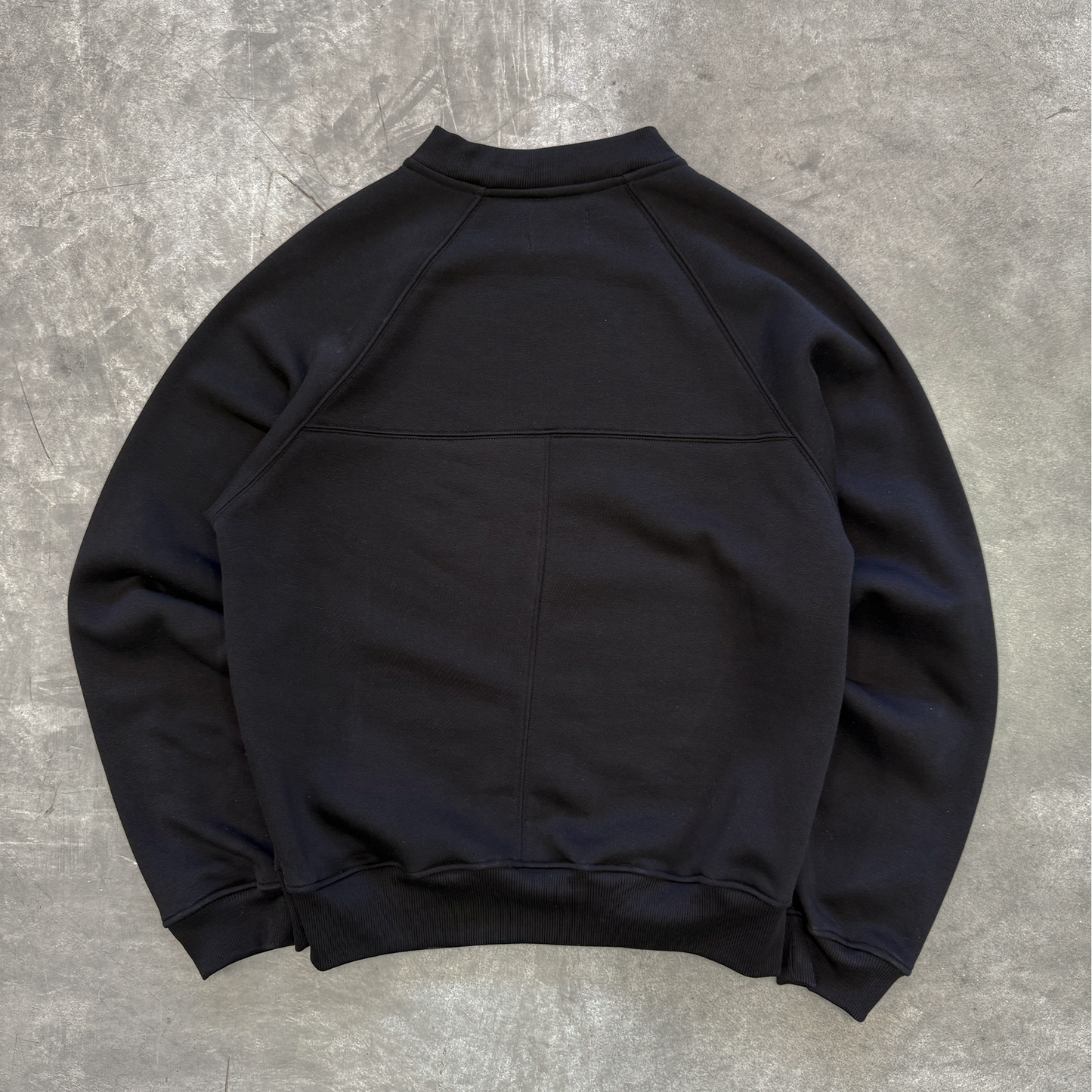 Type 01 - Sweatshirt - Black