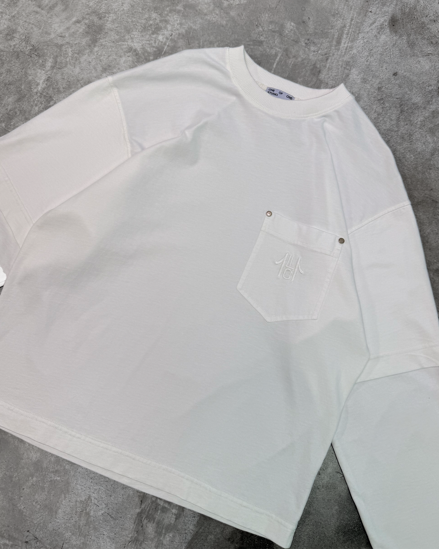 LONG SLEEVE - WHITE