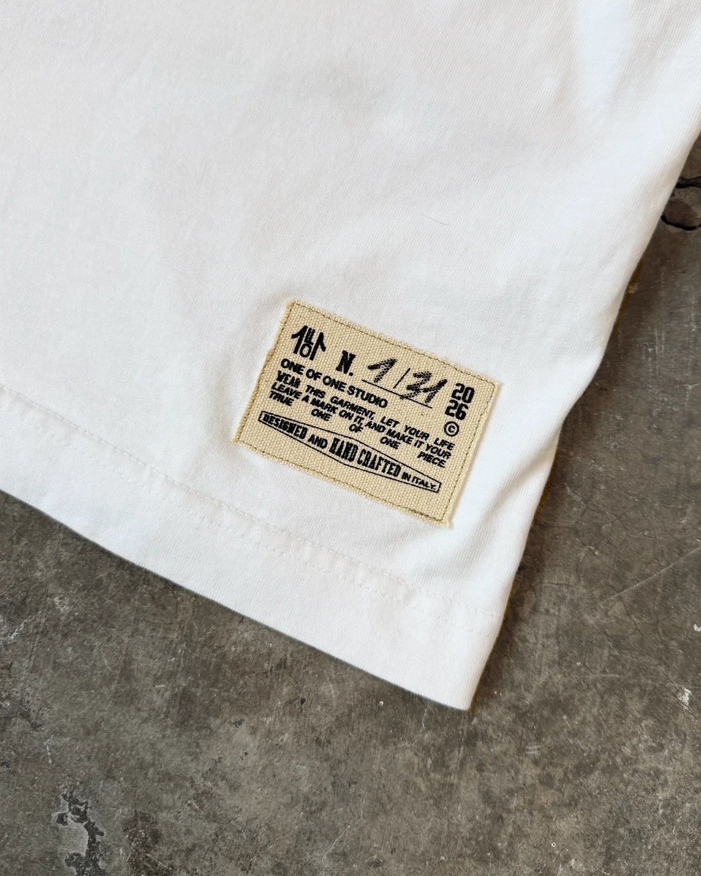 KEYS TEE