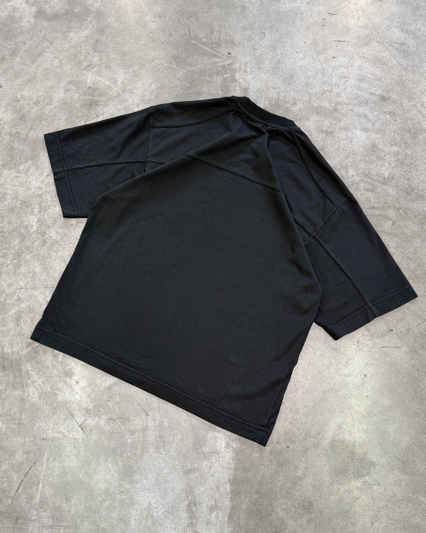 MOTORSPORT TEE - BLACK