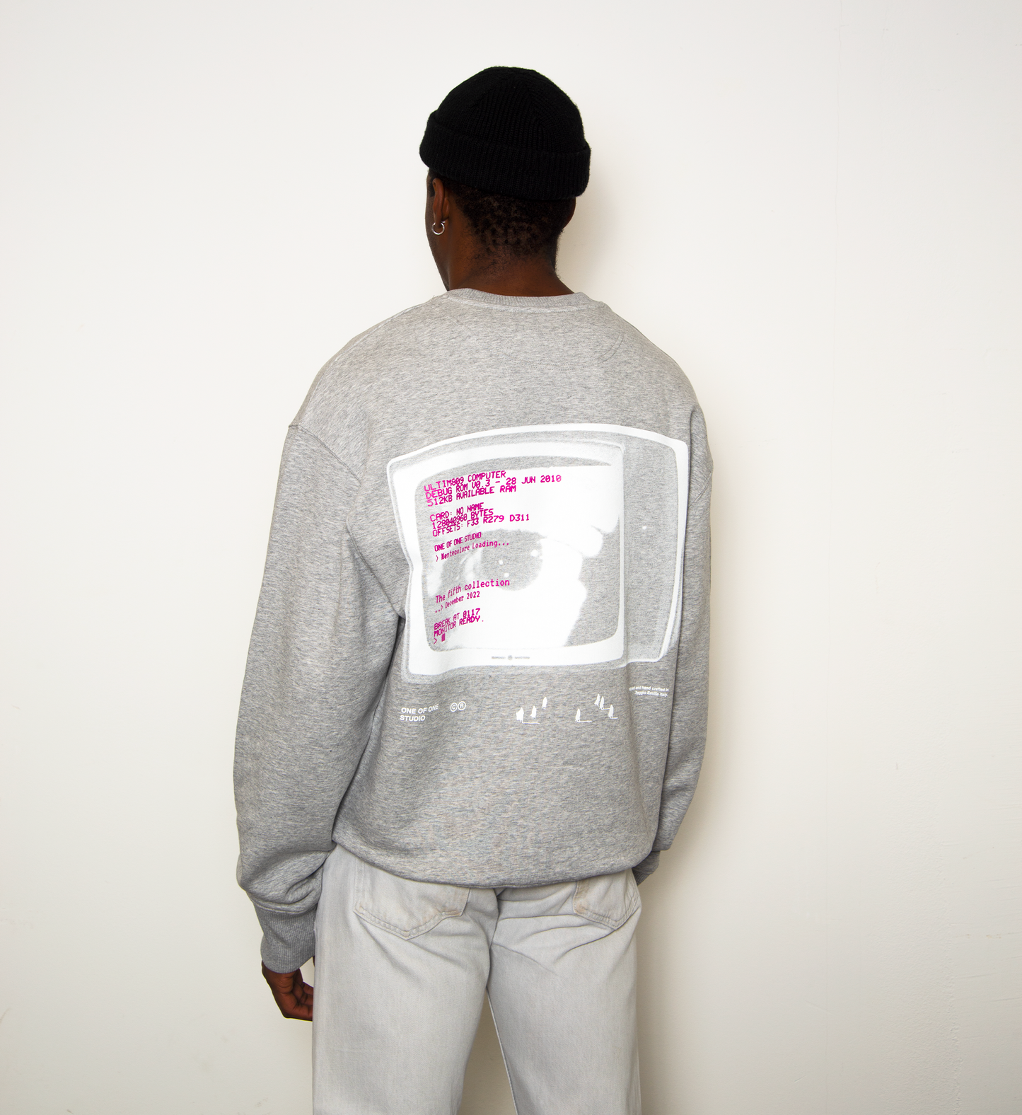 CREWNECK EYE LOADING - LIGHT GREY