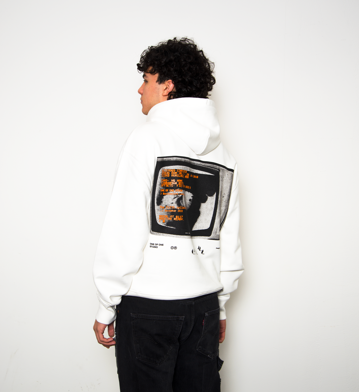 HOODIE EYE LOADING - WHITE