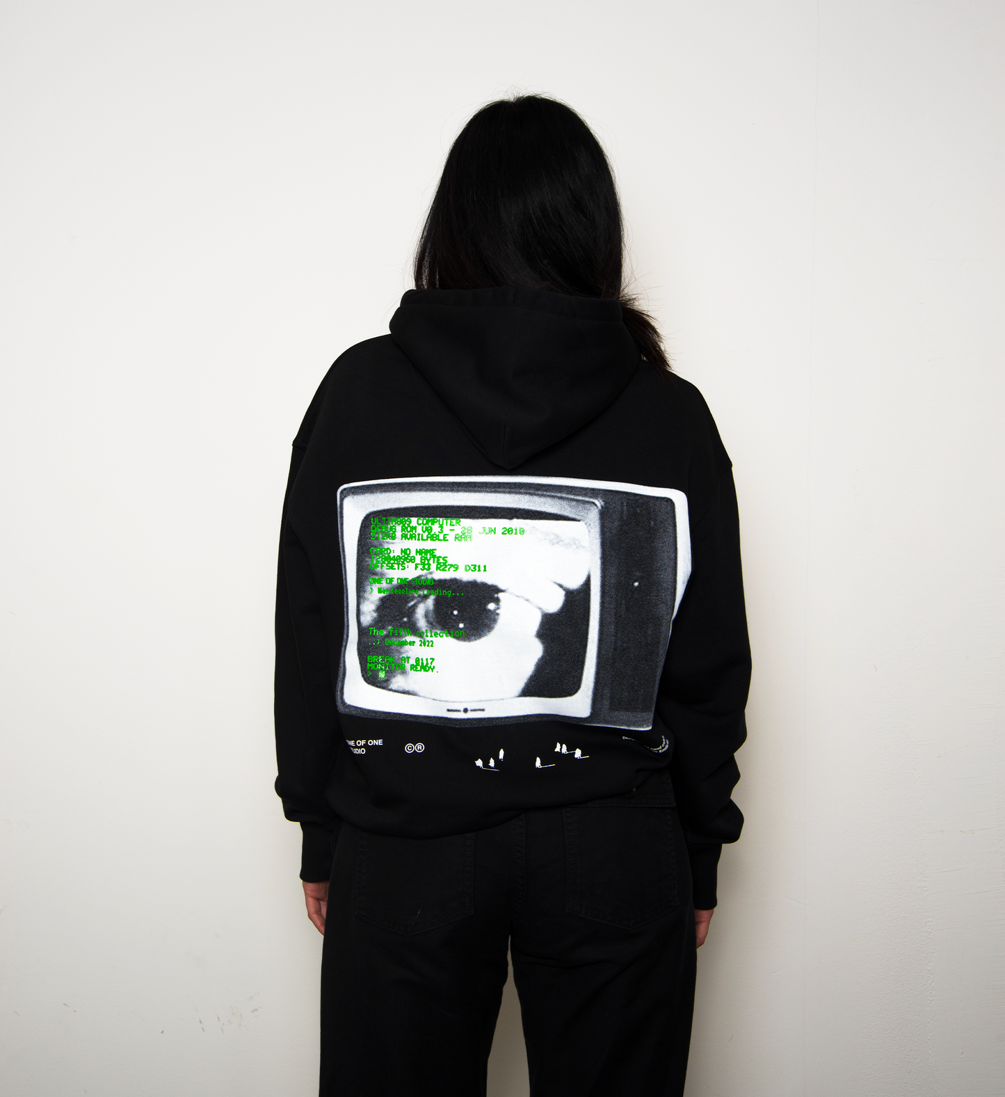 HOODIE EYE LOADING - DEEP BLACK