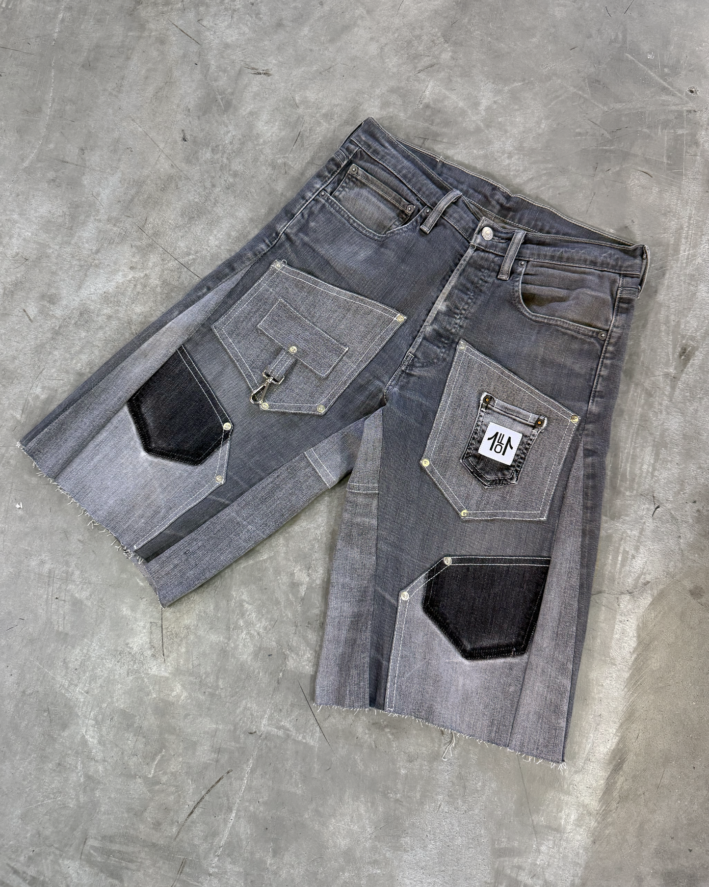 LEVI'S 501 - LIGHT GRAY - W31