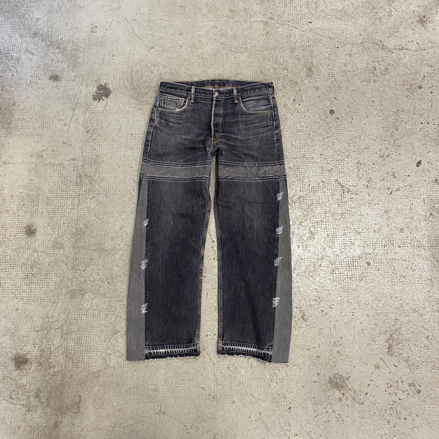 501 LEVI'S EXAGGERATED VINTAGE GREY