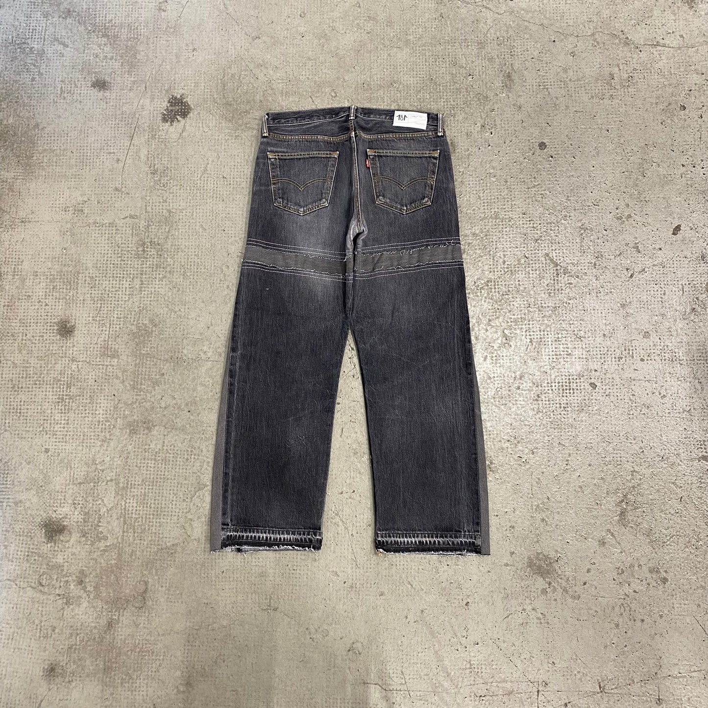 501 LEVI'S EXAGGERATED VINTAGE GREY