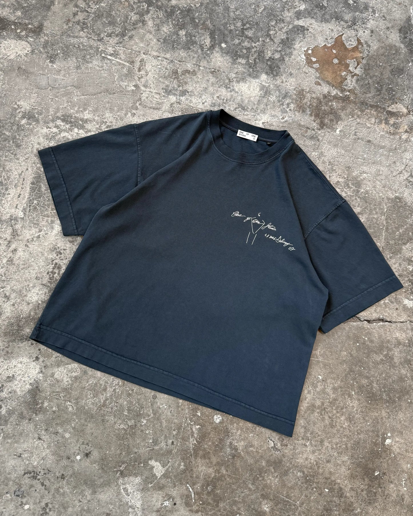 EVOLUTION  TEE