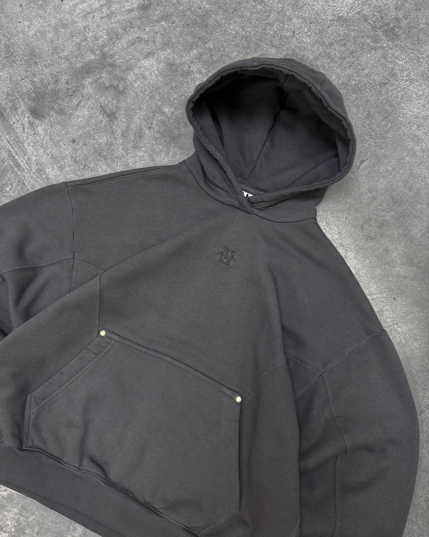 Hoodie Type 1 - Iron