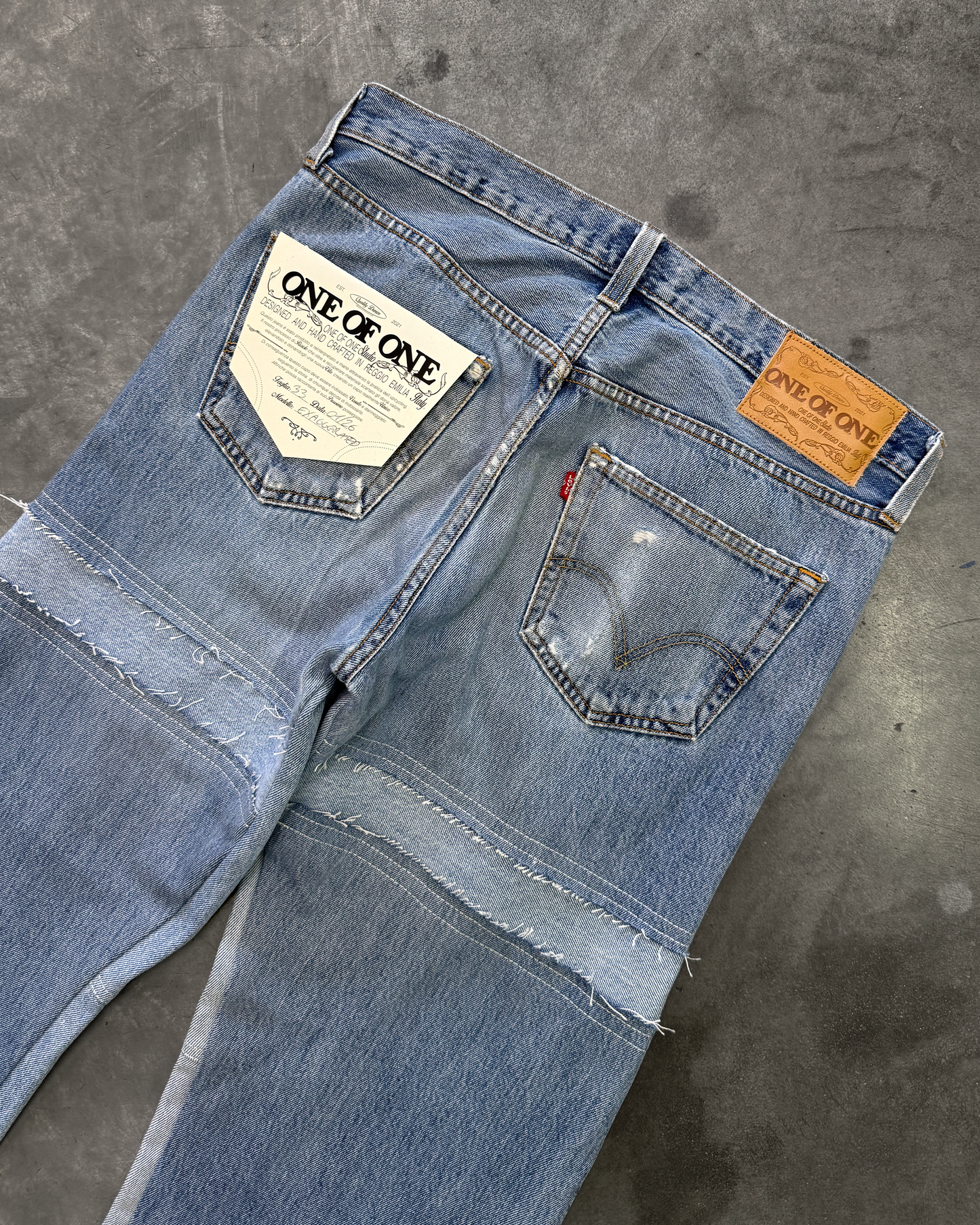 LEVI'S  - EXAGGERATED - W33
