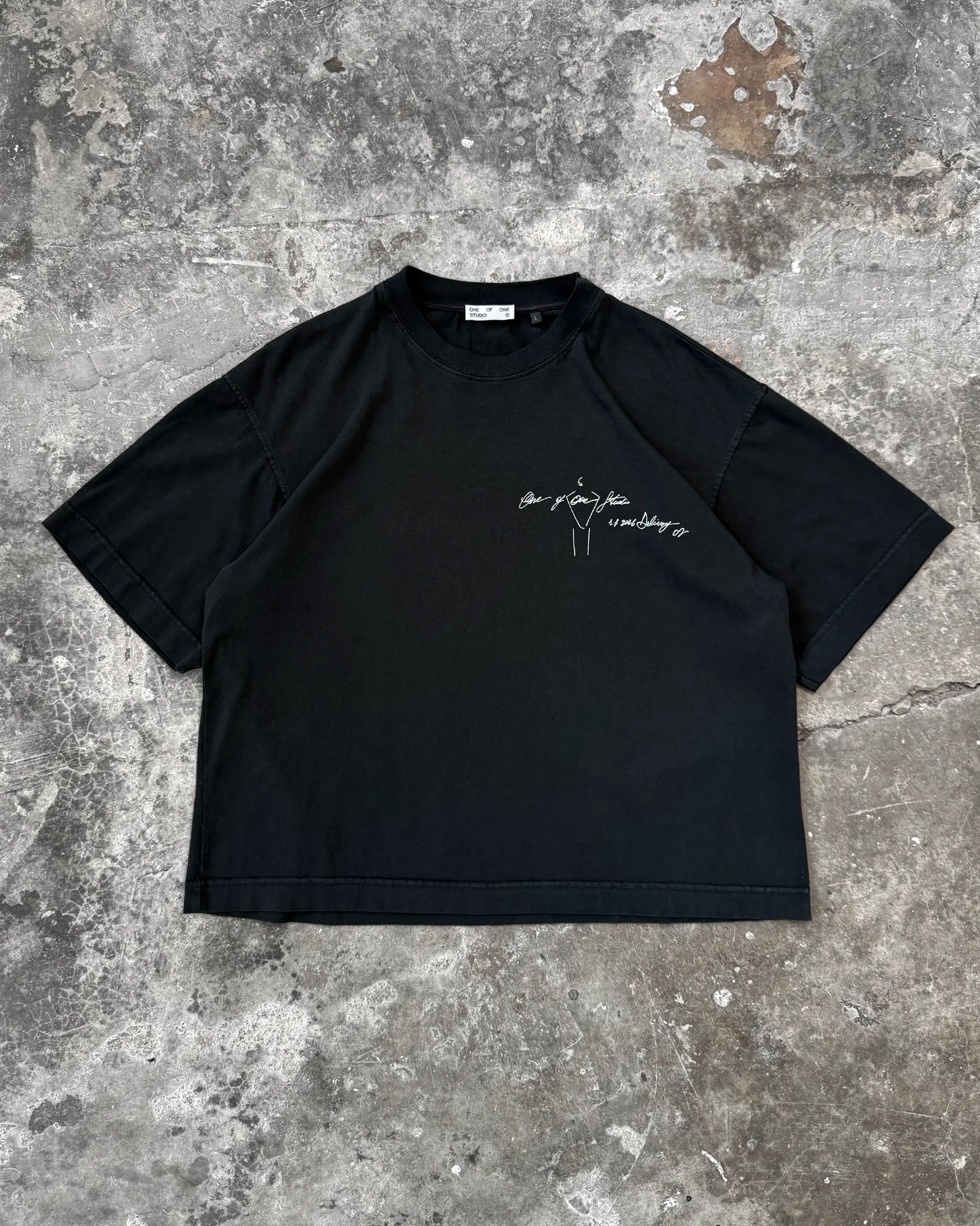 EVOLUTION  TEE