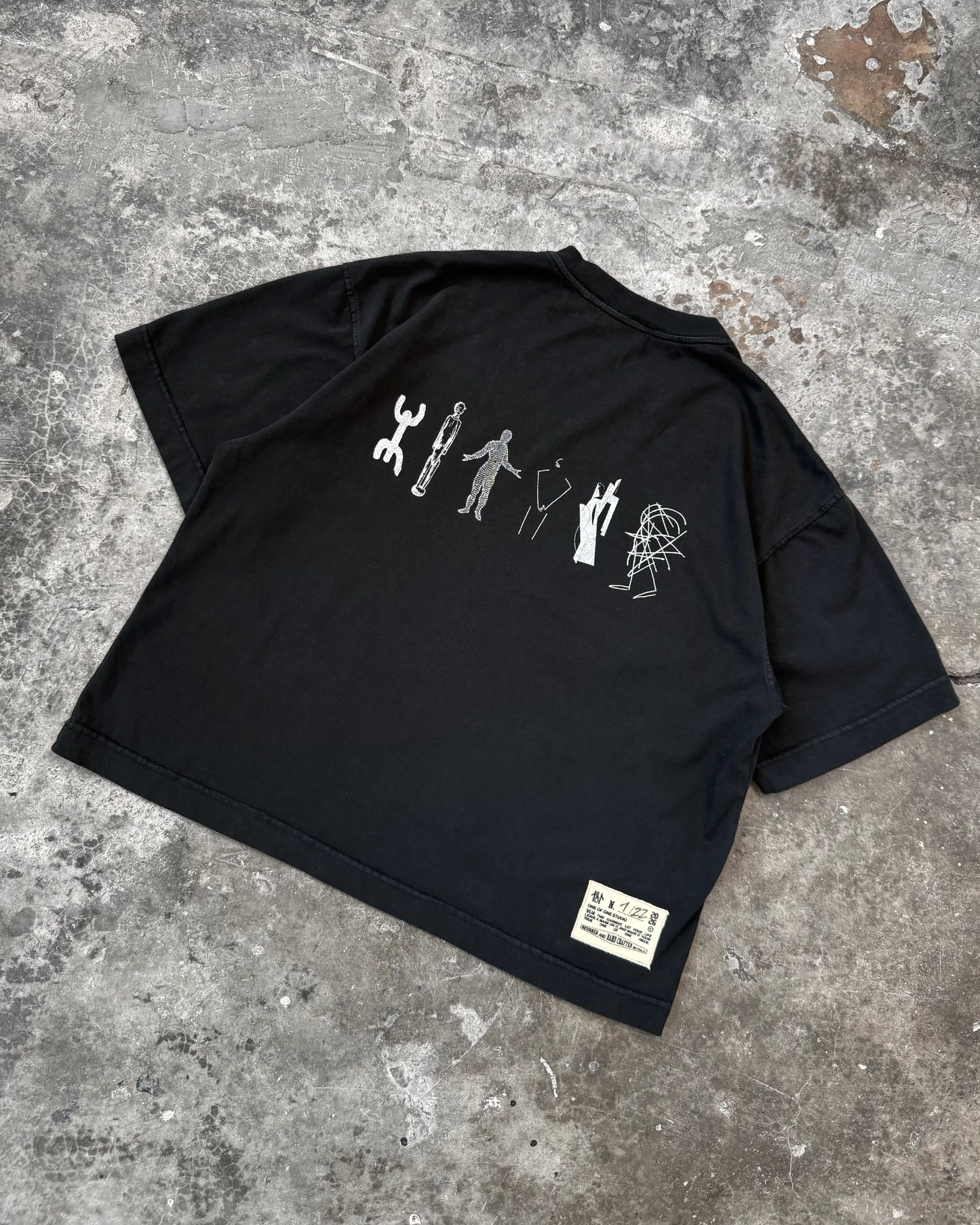 EVOLUTION  TEE